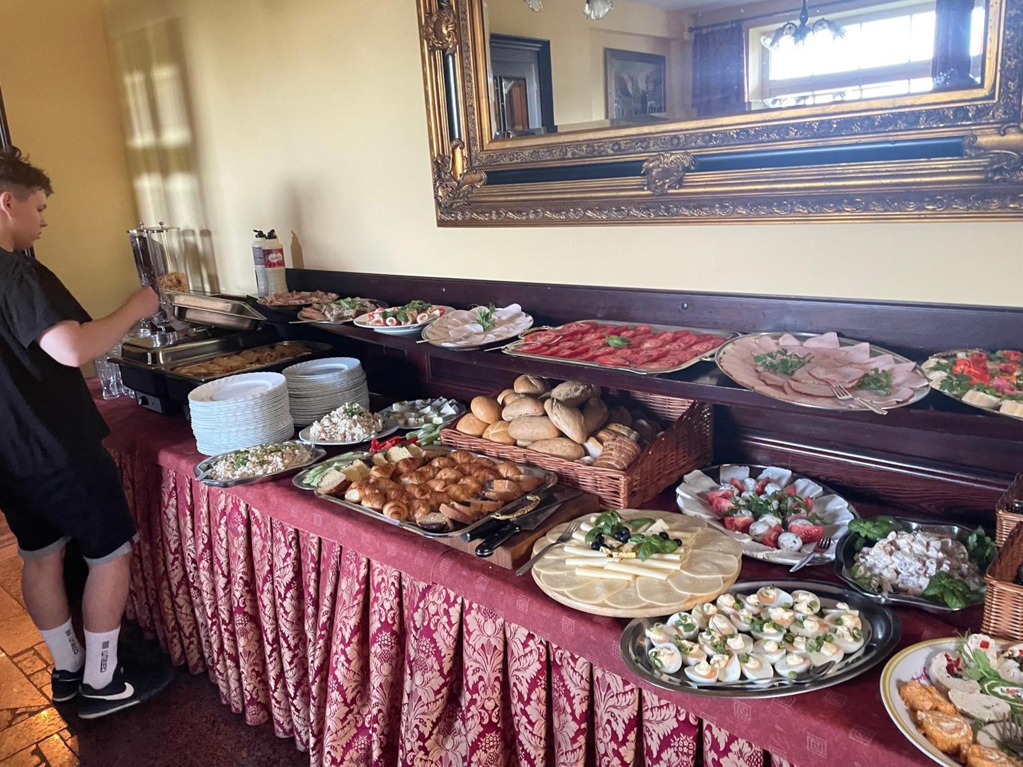 Avista Mielno Hotel Uniescie Luaran gambar